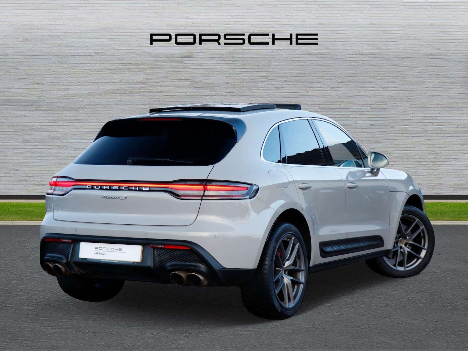Used Porsche Macan 2021 for sale - 77032246: Photo 3