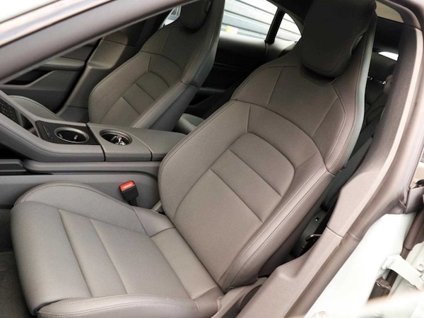 Used Porsche Taycan 2024 for sale - 73996431: Photo 26