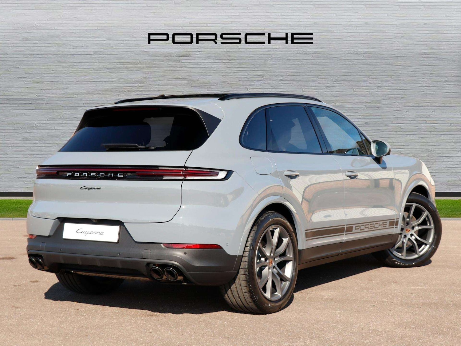 Used Porsche Cayenne 2026 for sale - 78209023: Photo 3