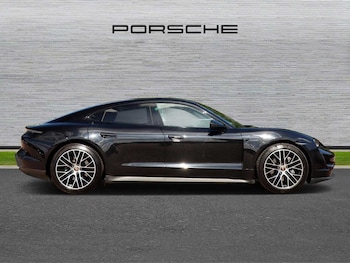 Used Porsche Taycan 2021 for sale - 75625986: Photo