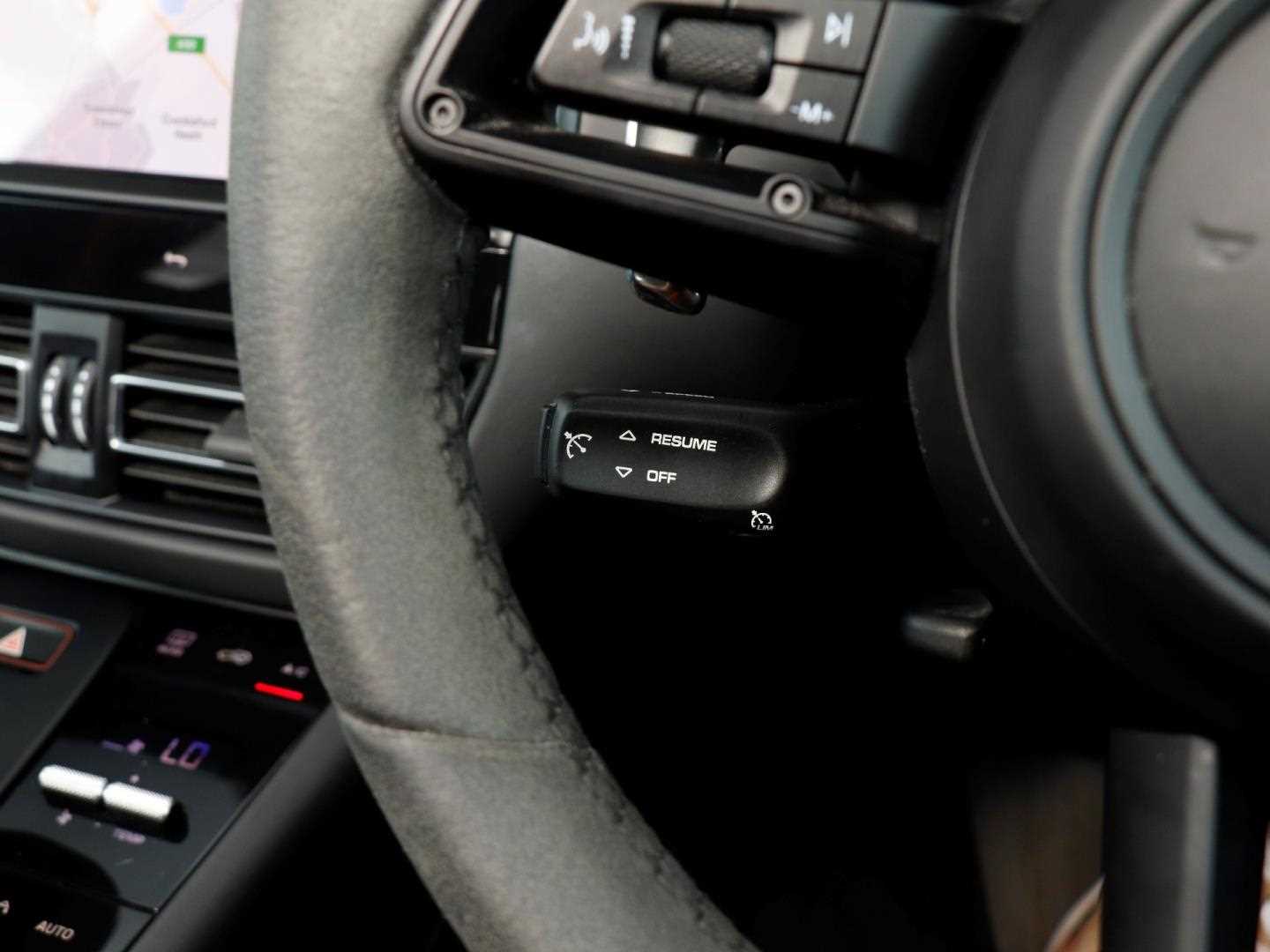 Used Porsche Macan 2023 for sale - 76575972: Photo 20