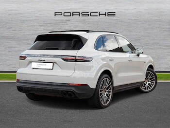 Used Porsche Cayenne 2023 for sale - 75405421: Photo