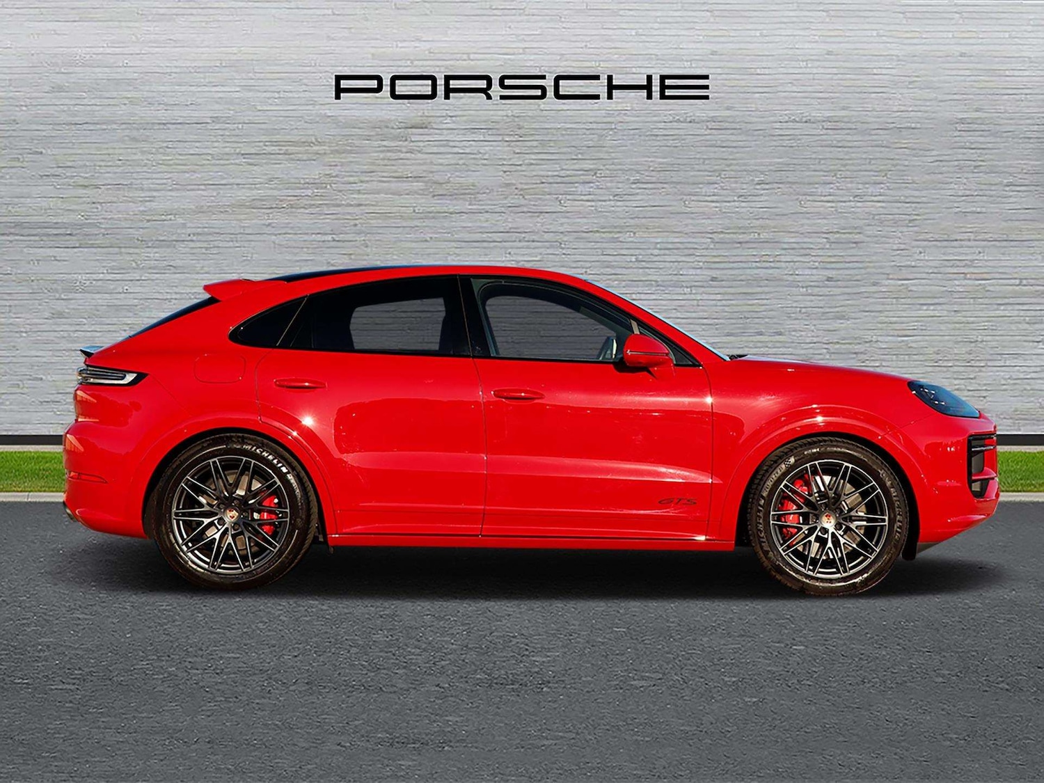 Used Porsche Cayenne 2025 for sale - 77913913: Photo 2