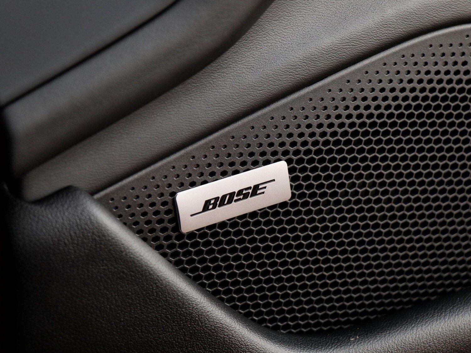 Used Porsche Taycan 2022 for sale - 77526876: Photo 23