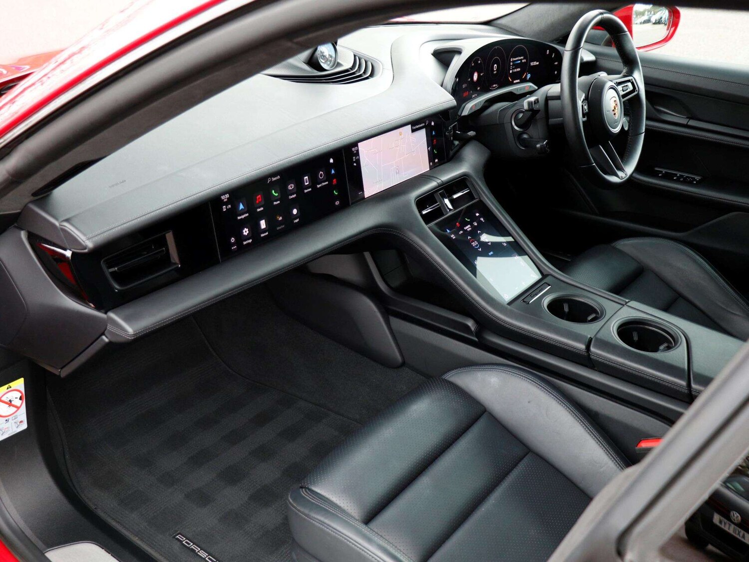 Used Porsche Taycan 2022 for sale - 77526876: Photo 9