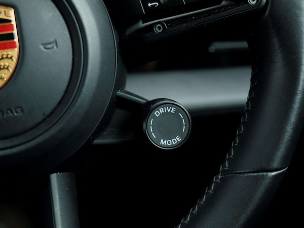 Used Porsche Taycan 2020 for sale - 76192033: Photo 20