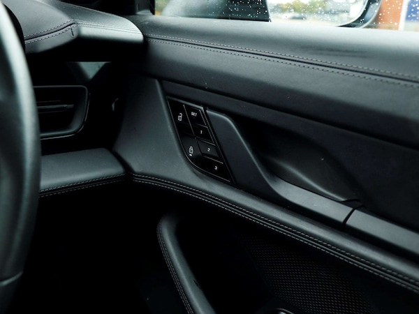 Used Porsche Taycan 2020 for sale - 76192033: Photo 21