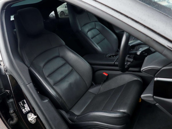 Used Porsche Taycan 2020 for sale - 76192033: Photo 23