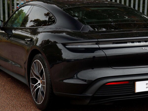 Used Porsche Taycan 2020 for sale - 76192033: Photo 28