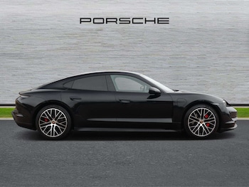 Used Porsche Taycan 2020 for sale - 76192033: Photo 2