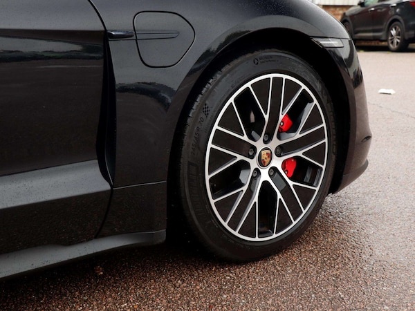 Used Porsche Taycan 2020 for sale - 76192033: Photo 35