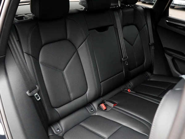 Used Porsche Macan 2025 for sale - 75555337: Photo 28