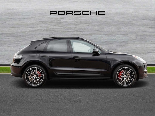 Used Porsche Macan 2025 for sale - 75555337: Photo 2