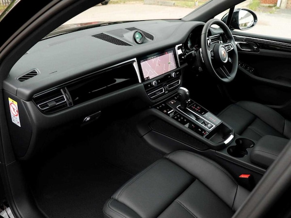 Used Porsche Macan 2025 for sale - 75555337: Photo 9