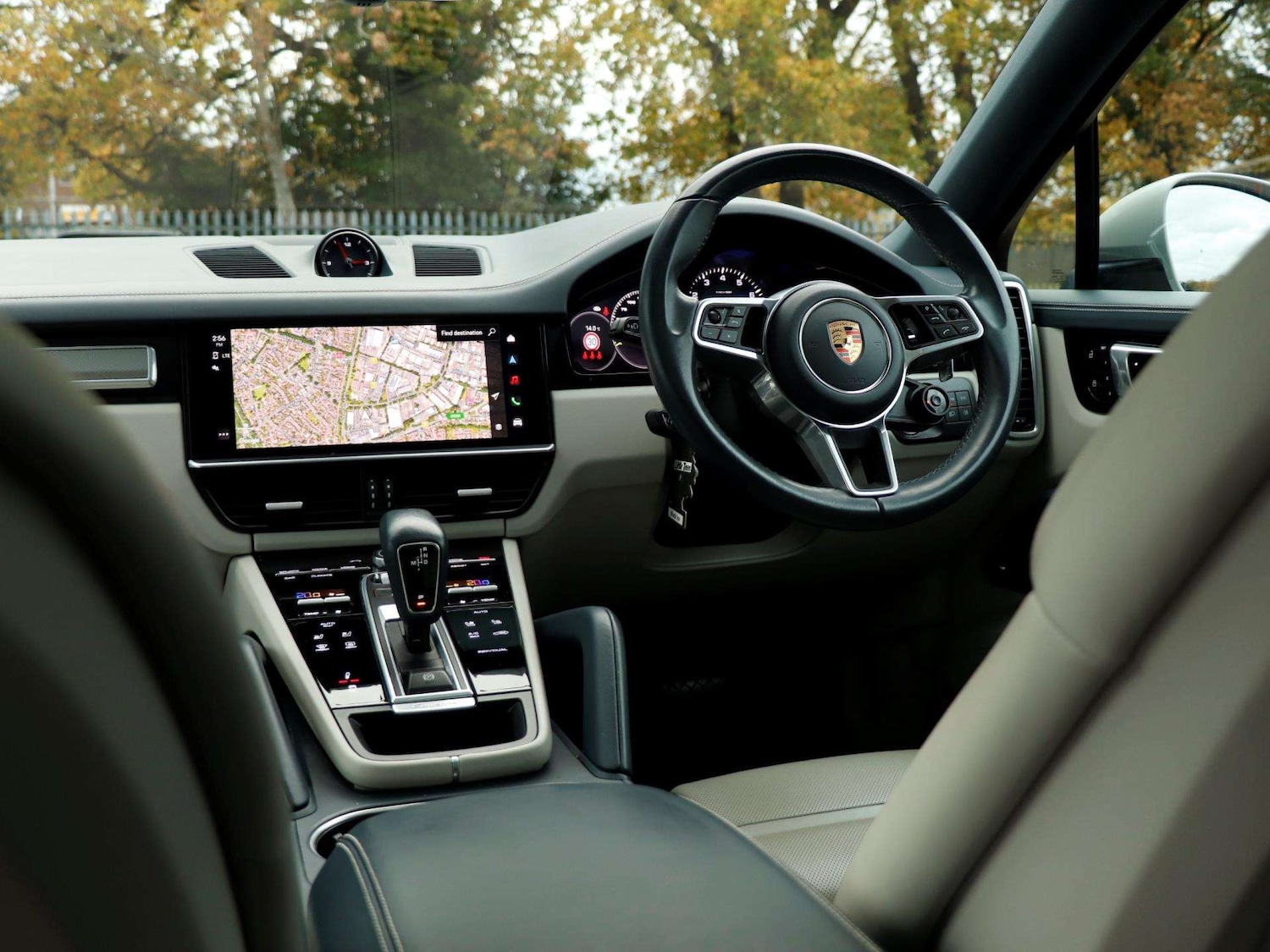 Used Porsche Cayenne 2022 for sale - 76475811: Photo 12