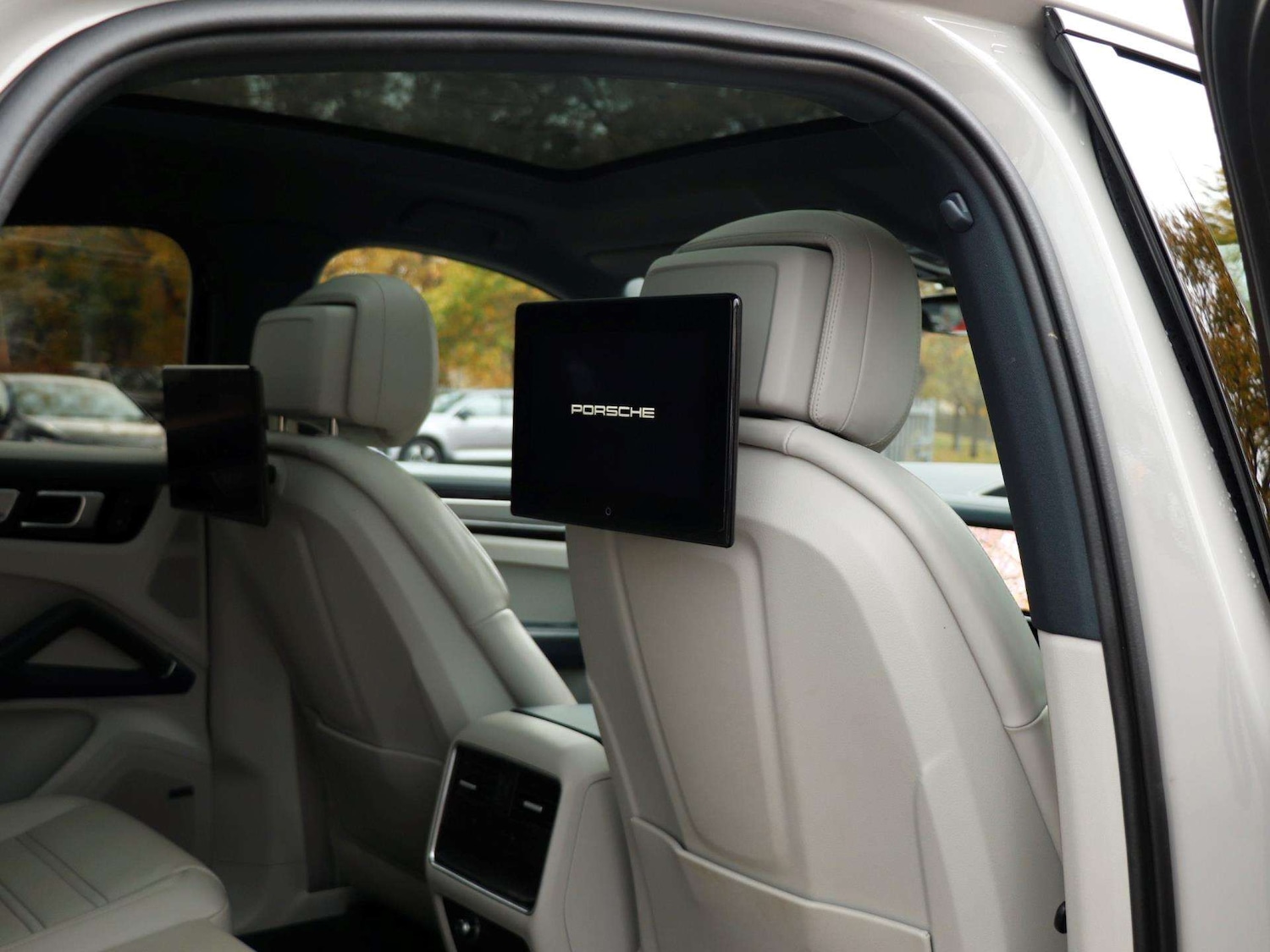 Used Porsche Cayenne 2022 for sale - 76475811: Photo 28