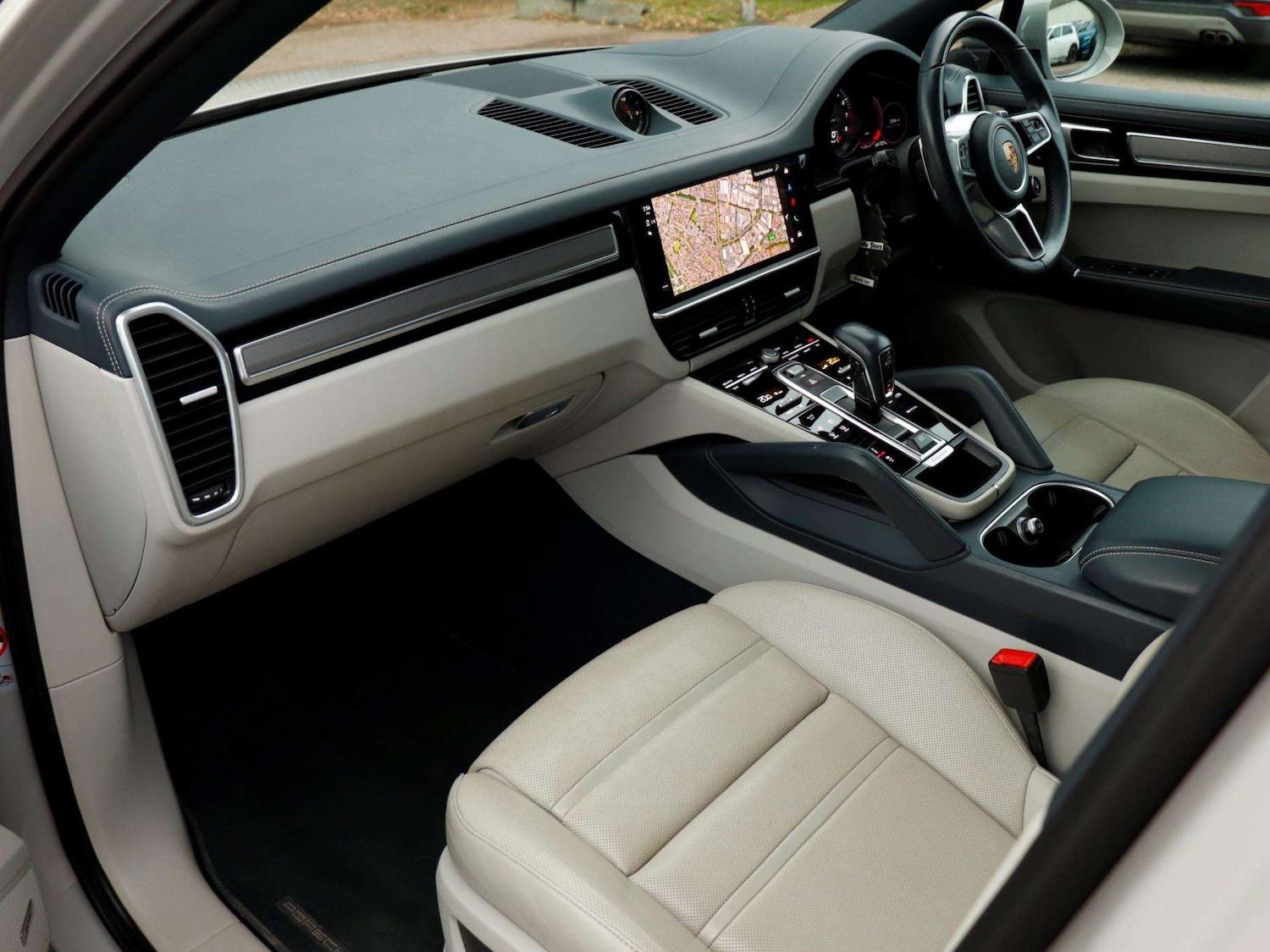 Used Porsche Cayenne 2022 for sale - 76475811: Photo 9