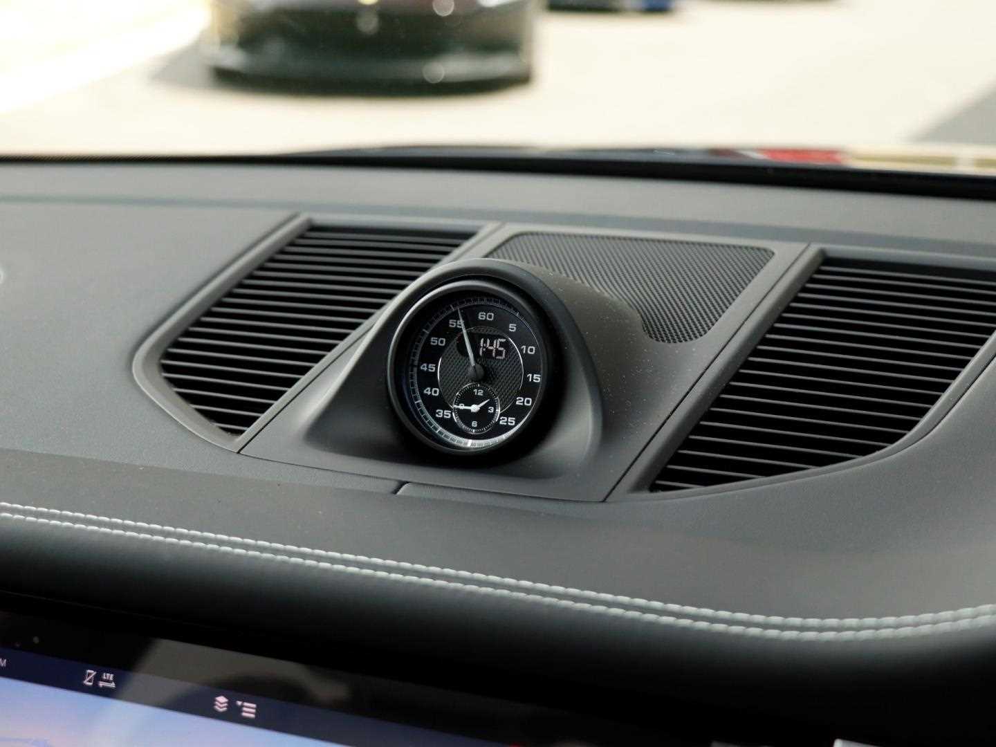 Used Porsche Macan 2022 for sale - 76523971: Photo 14