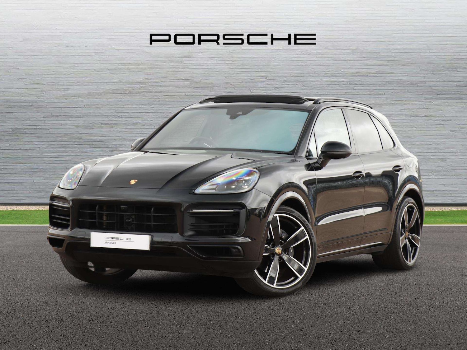 Used Porsche Cayenne 2023 for sale - 77726894: Photo 2