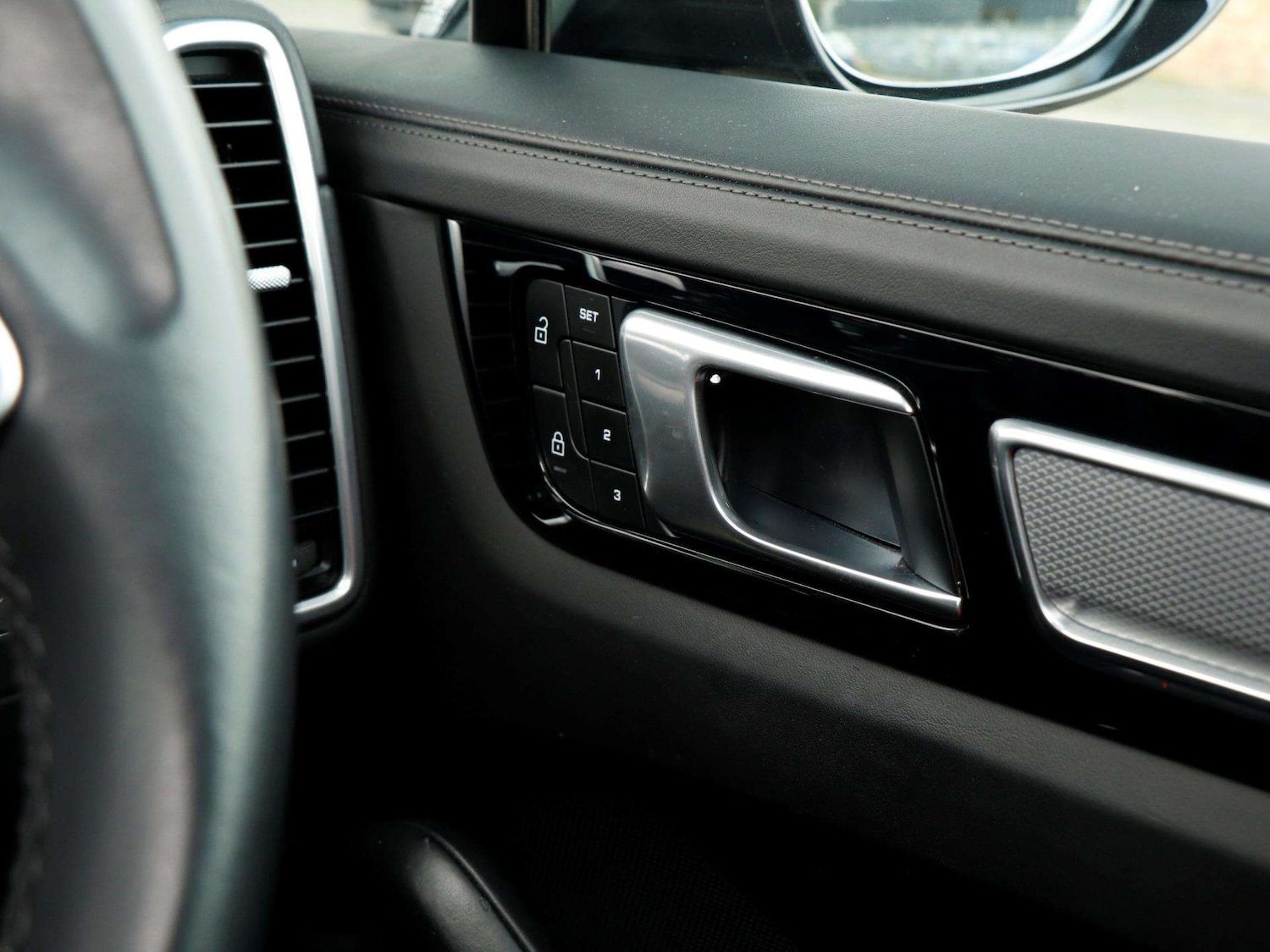 Used Porsche Cayenne 2023 for sale - 77726894: Photo 22