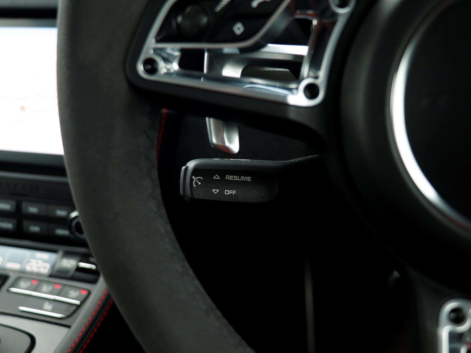 Used Porsche Cayman 2019 for sale - 76746133: Photo 21