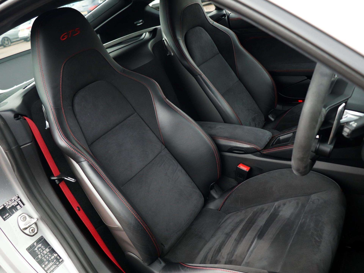 Used Porsche Cayman 2019 for sale - 76746133: Photo 26