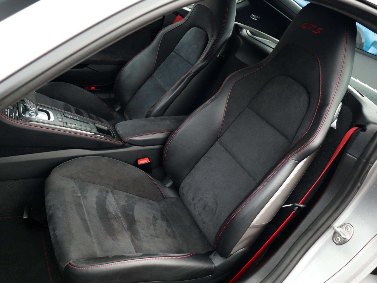 Used Porsche Cayman 2019 for sale - 76746133: Photo 27