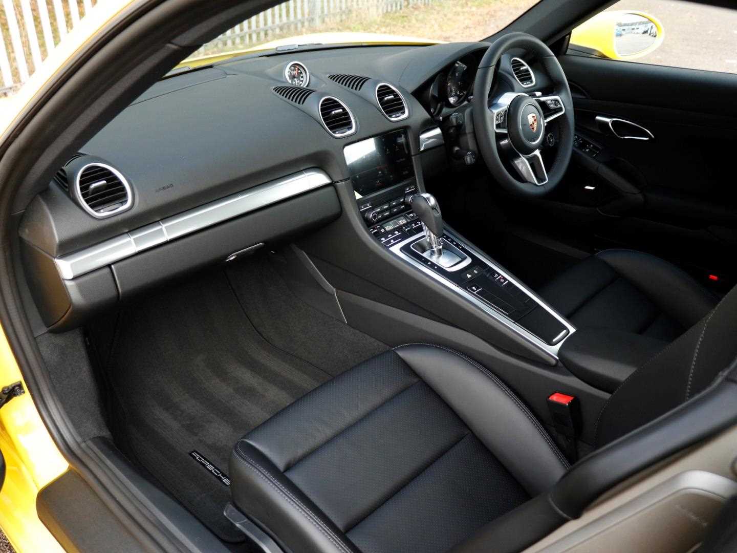 Used Porsche Other 2025 for sale - 75699463: Photo 9