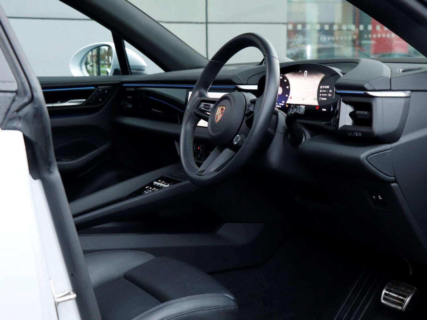 Used Porsche Macan 2024 for sale - 77076467: Photo 12