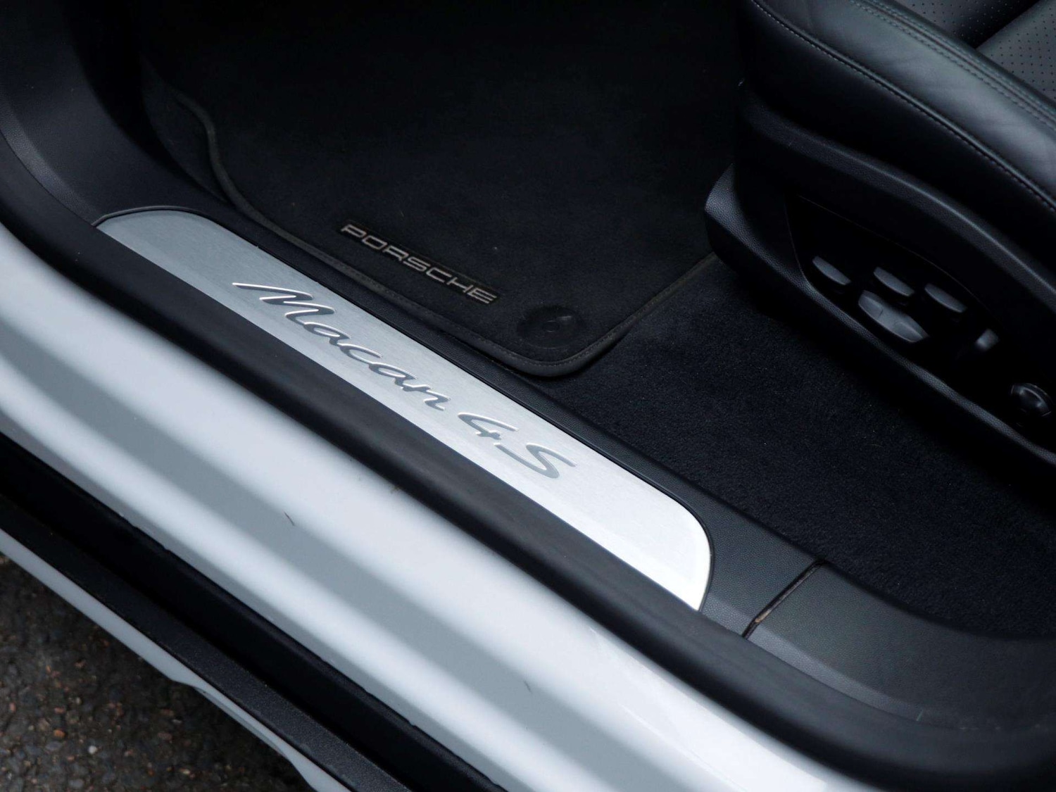 Used Porsche Macan 2024 for sale - 77076467: Photo 28