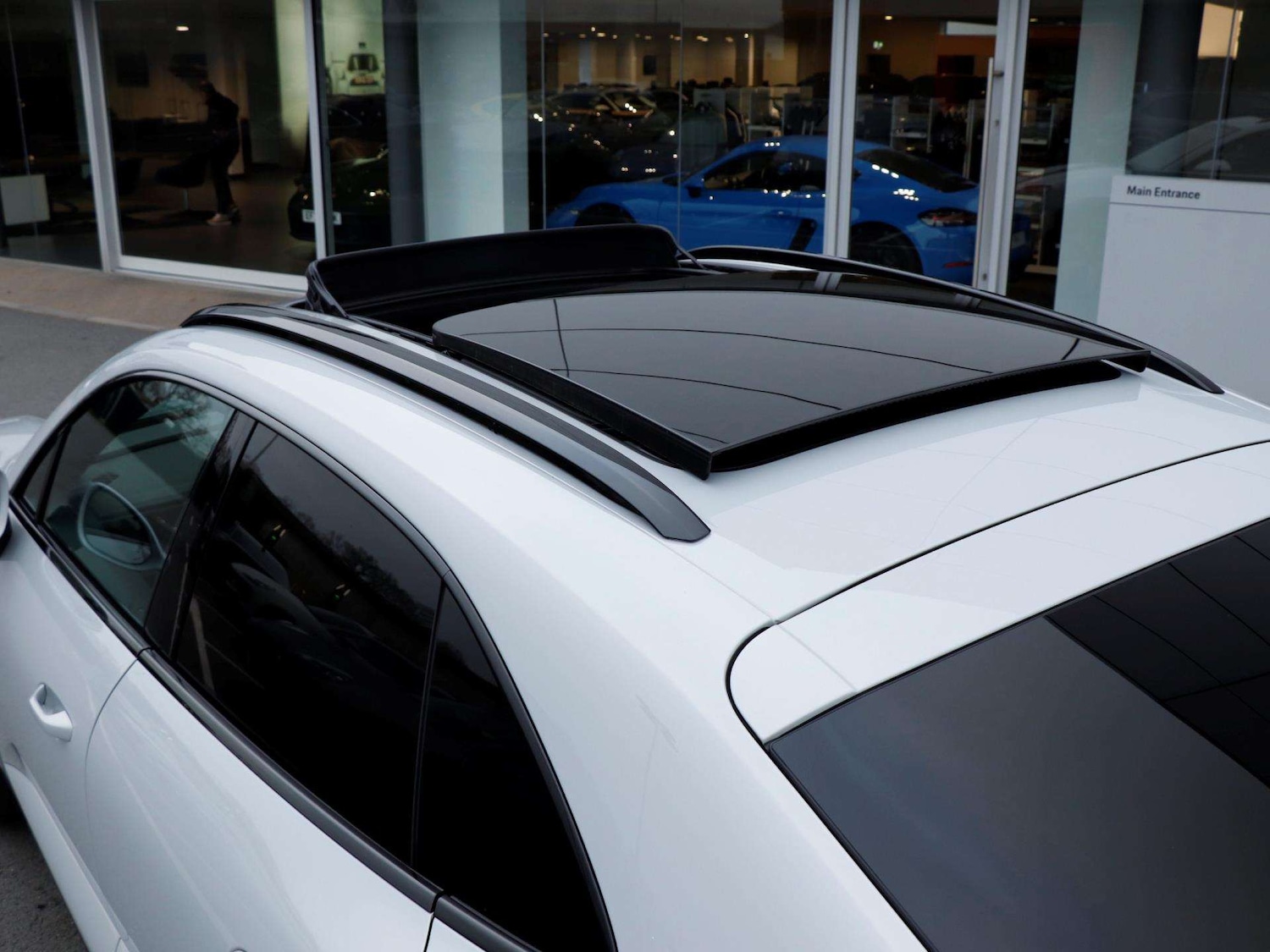 Used Porsche Macan 2024 for sale - 77076467: Photo 33