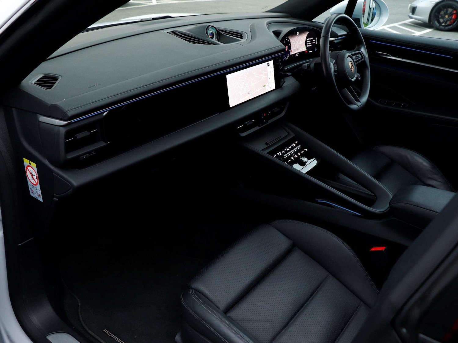 Used Porsche Macan 2024 for sale - 77076467: Photo 9