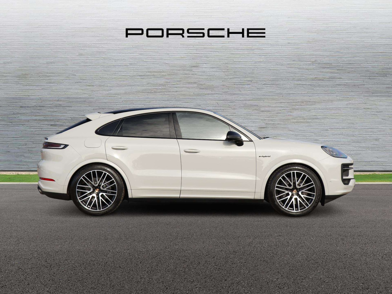 Used Porsche Cayenne 2026 for sale - 77772291: Photo 3