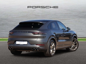Used Porsche Cayenne 2023 for sale - 78432813: Photo