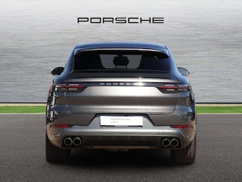 Used Porsche Cayenne 2023 for sale - 78432813: Photo