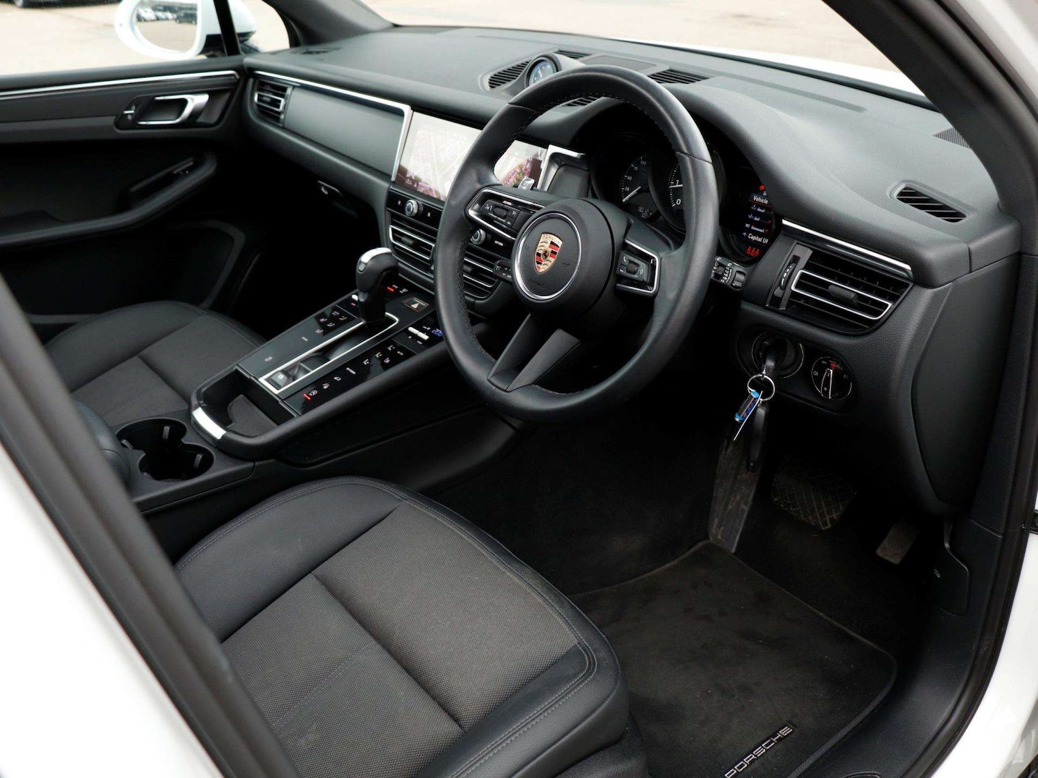 Used Porsche Macan 2024 for sale - 77686442: Photo 10