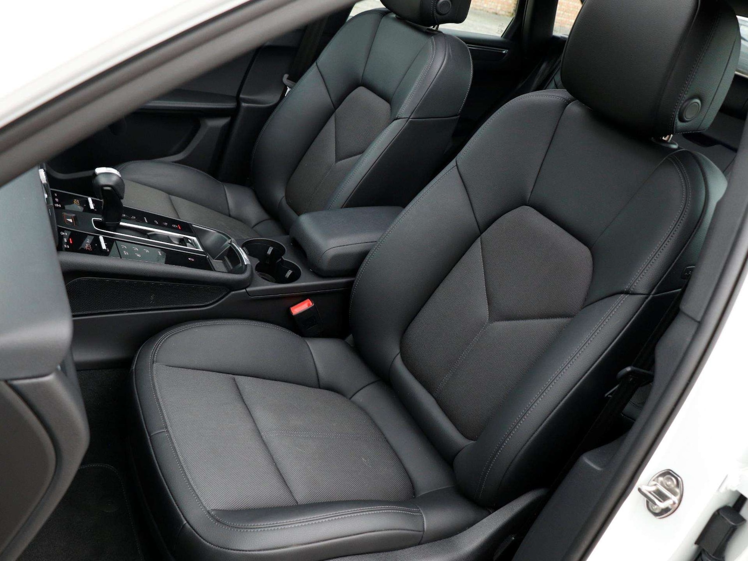 Used Porsche Macan 2024 for sale - 77686442: Photo 24