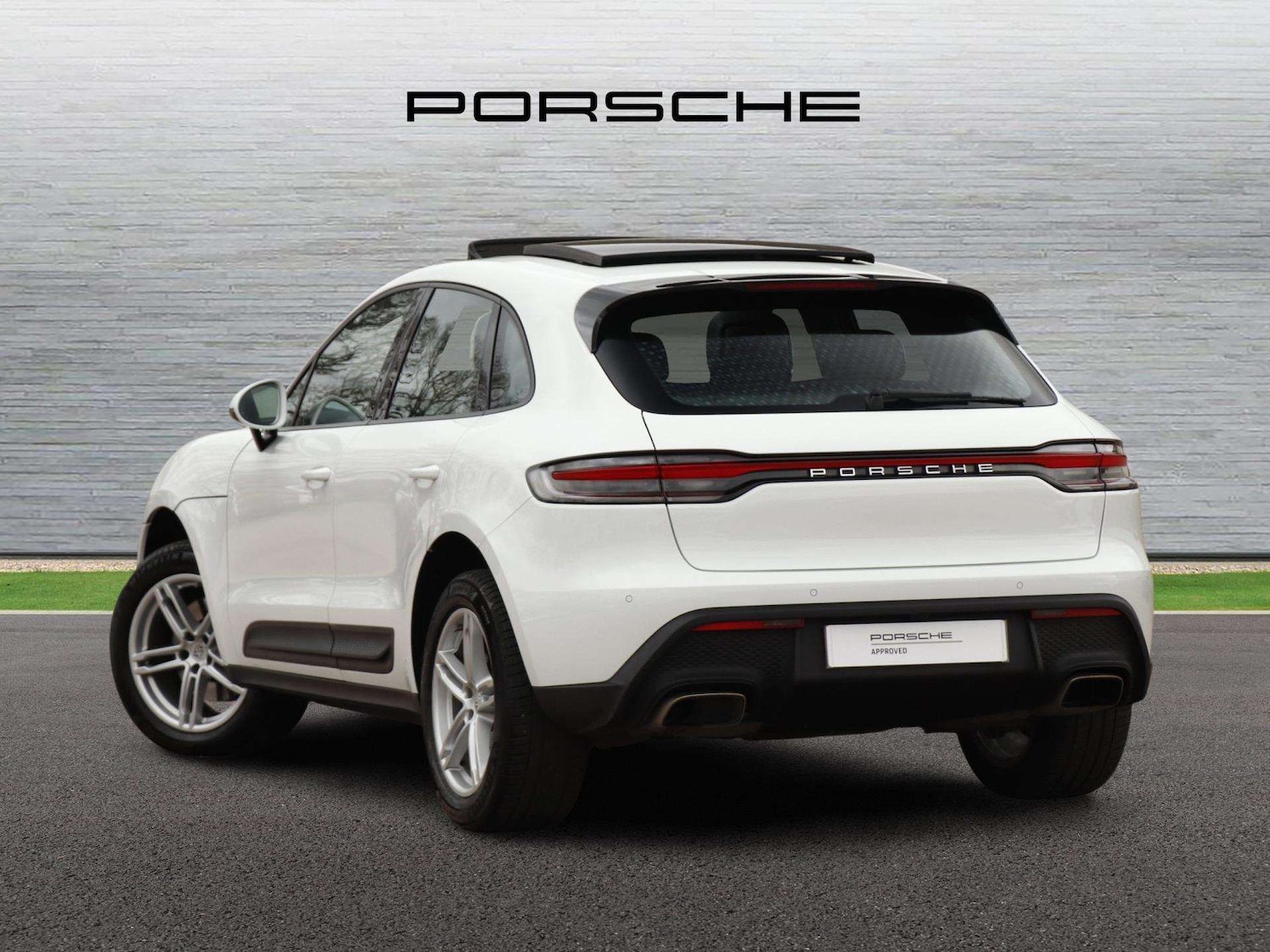 Used Porsche Macan 2024 for sale - 77686442: Photo 5