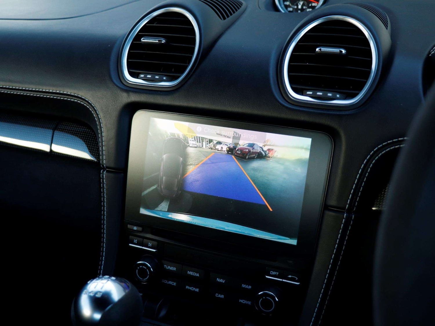 Used Porsche Cayman 2021 for sale - 76804835: Photo 16