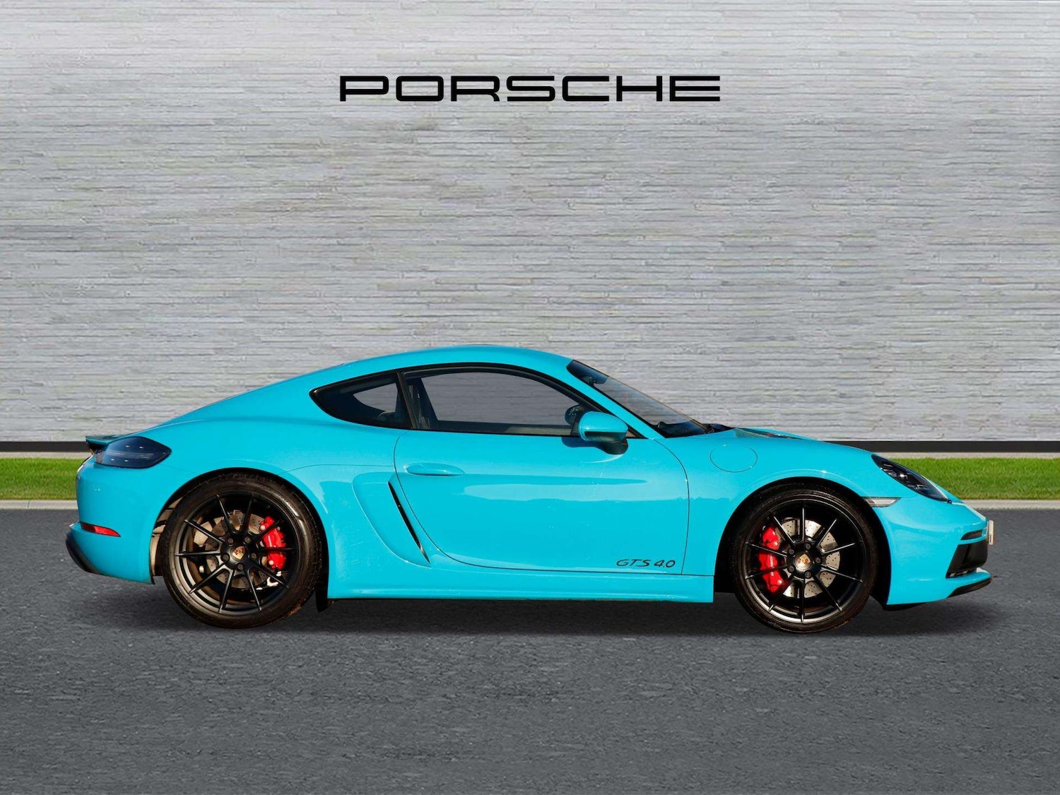 Used Porsche Cayman 2021 for sale - 76804835: Photo 2