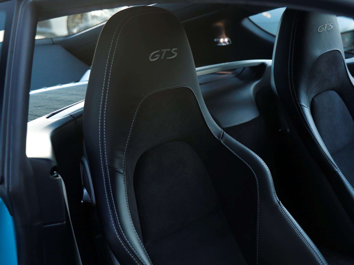 Used Porsche Cayman 2021 for sale - 76804835: Photo 26