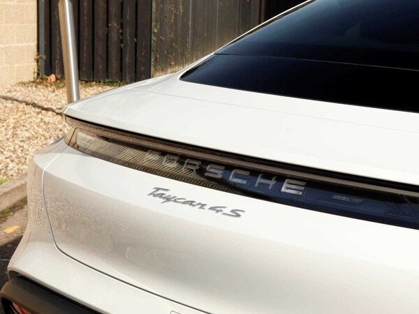 Used Porsche Taycan 2024 for sale - 73984525: Photo 32