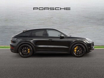 Used Porsche Cayenne 2024 for sale - 78104832: Photo