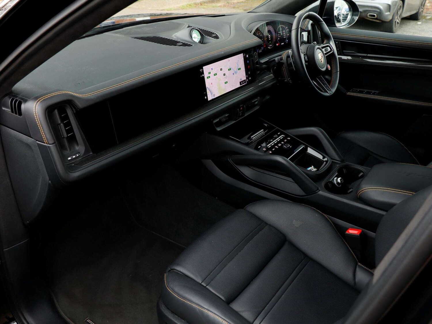 Used Porsche Cayenne 2024 for sale - 78104832: Photo 9