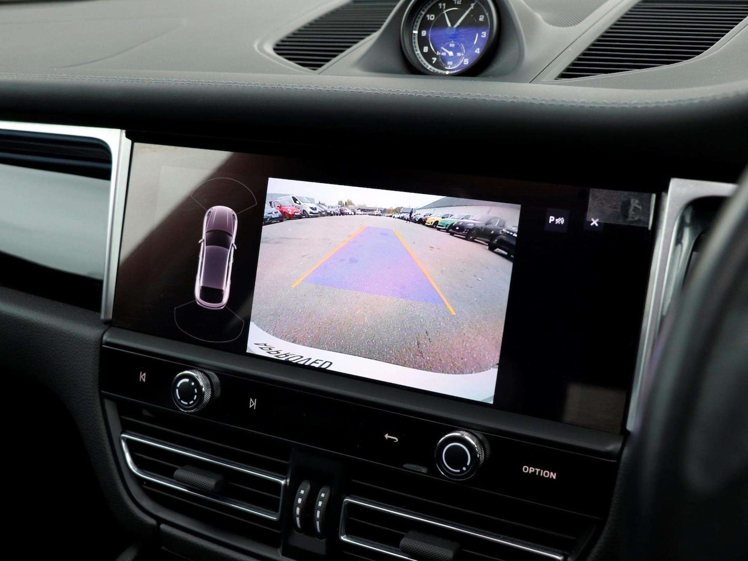 Used Porsche Macan 2023 for sale - 76421213: Photo 16