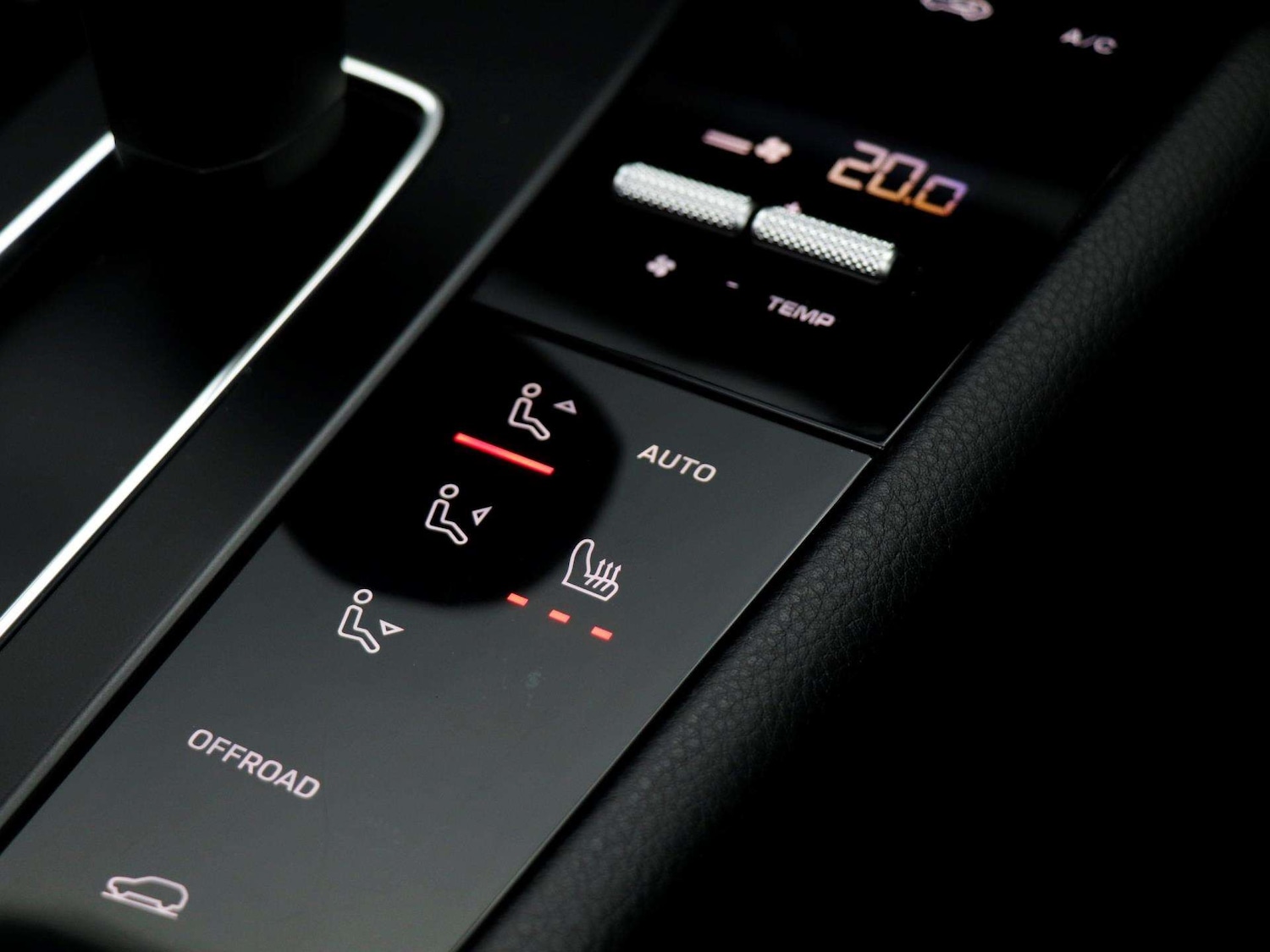 Used Porsche Macan 2023 for sale - 76421213: Photo 18