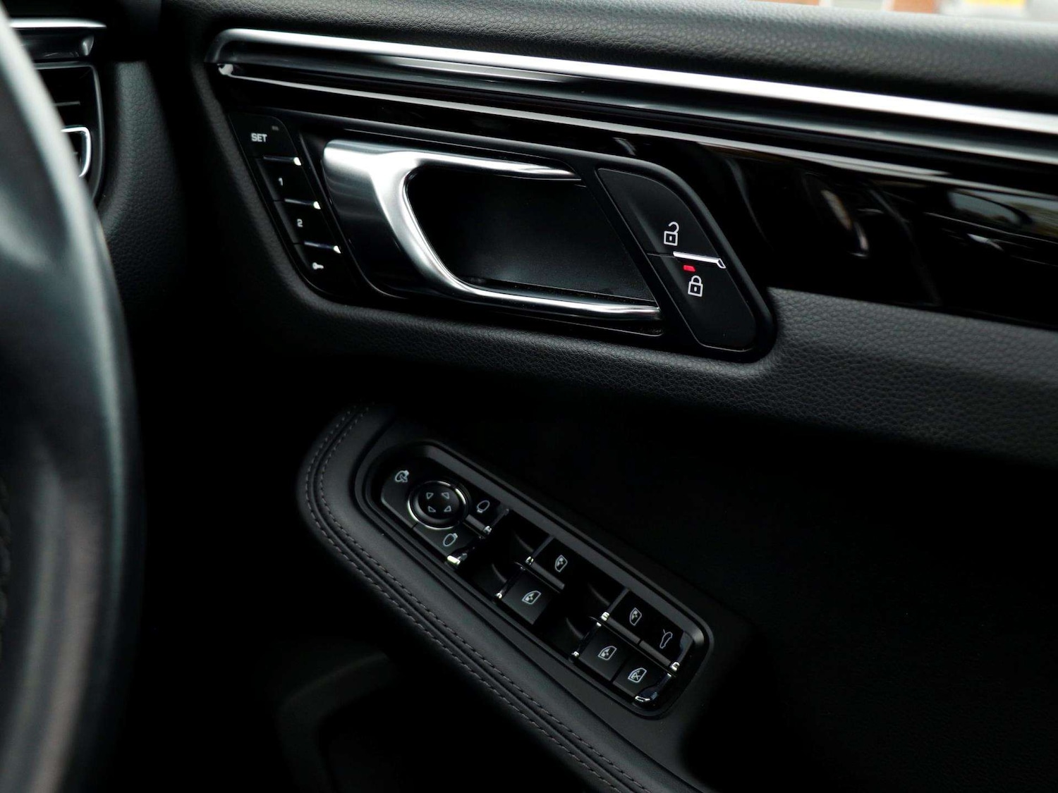 Used Porsche Macan 2023 for sale - 76421213: Photo 21