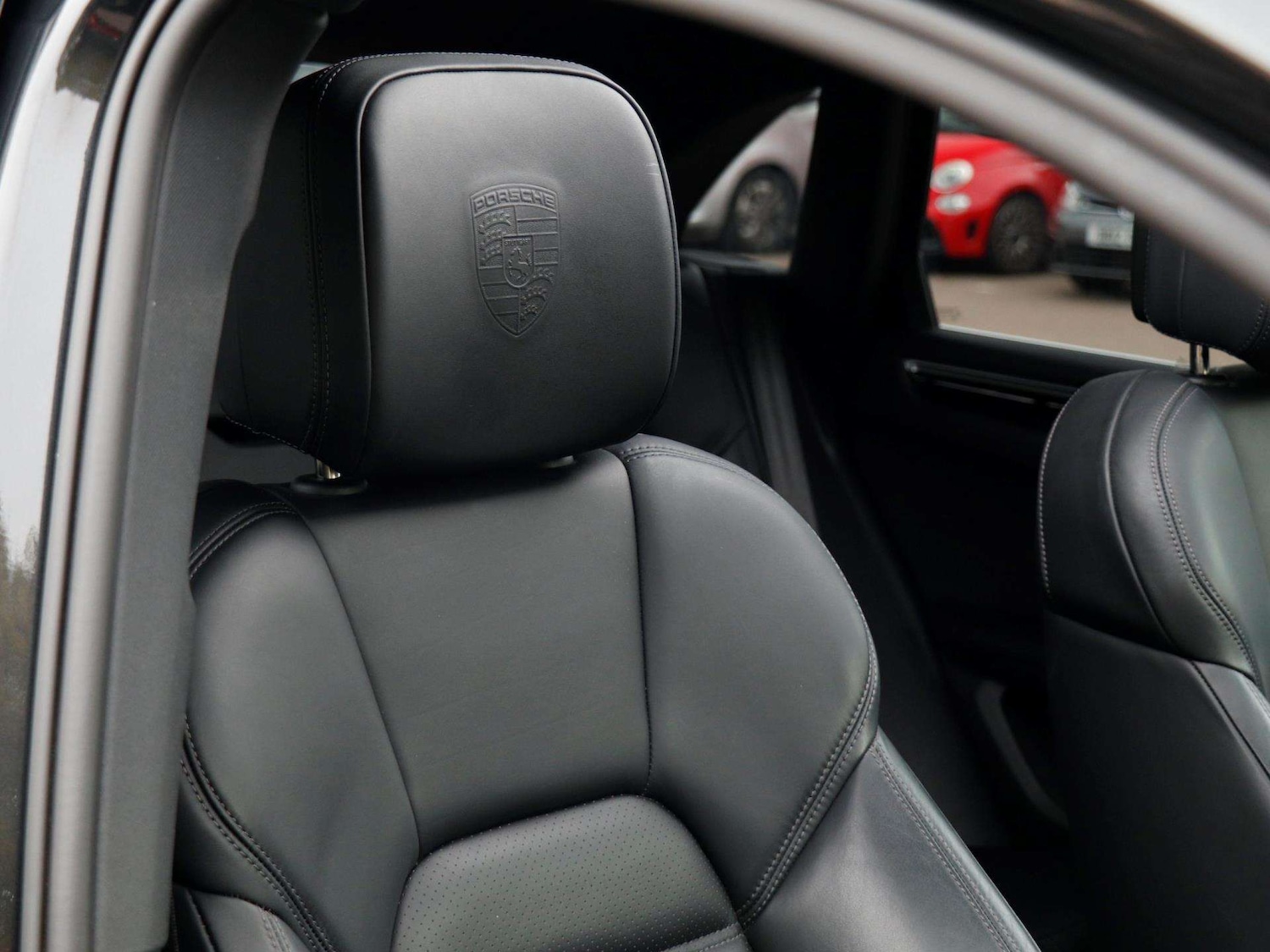 Used Porsche Macan 2023 for sale - 76421213: Photo 23