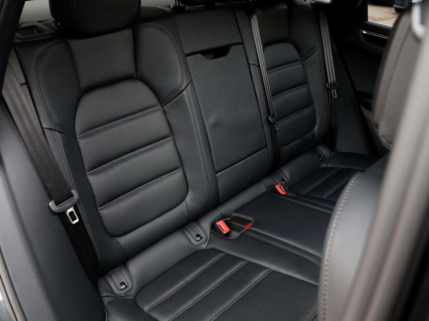 Used Porsche Macan 2023 for sale - 76421213: Photo 26