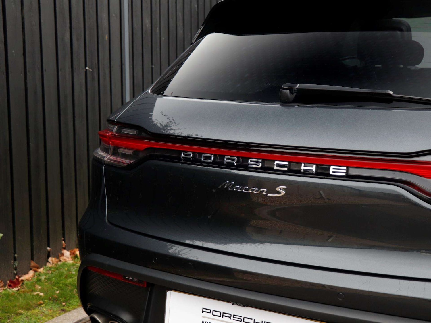 Used Porsche Macan 2023 for sale - 76421213: Photo 28